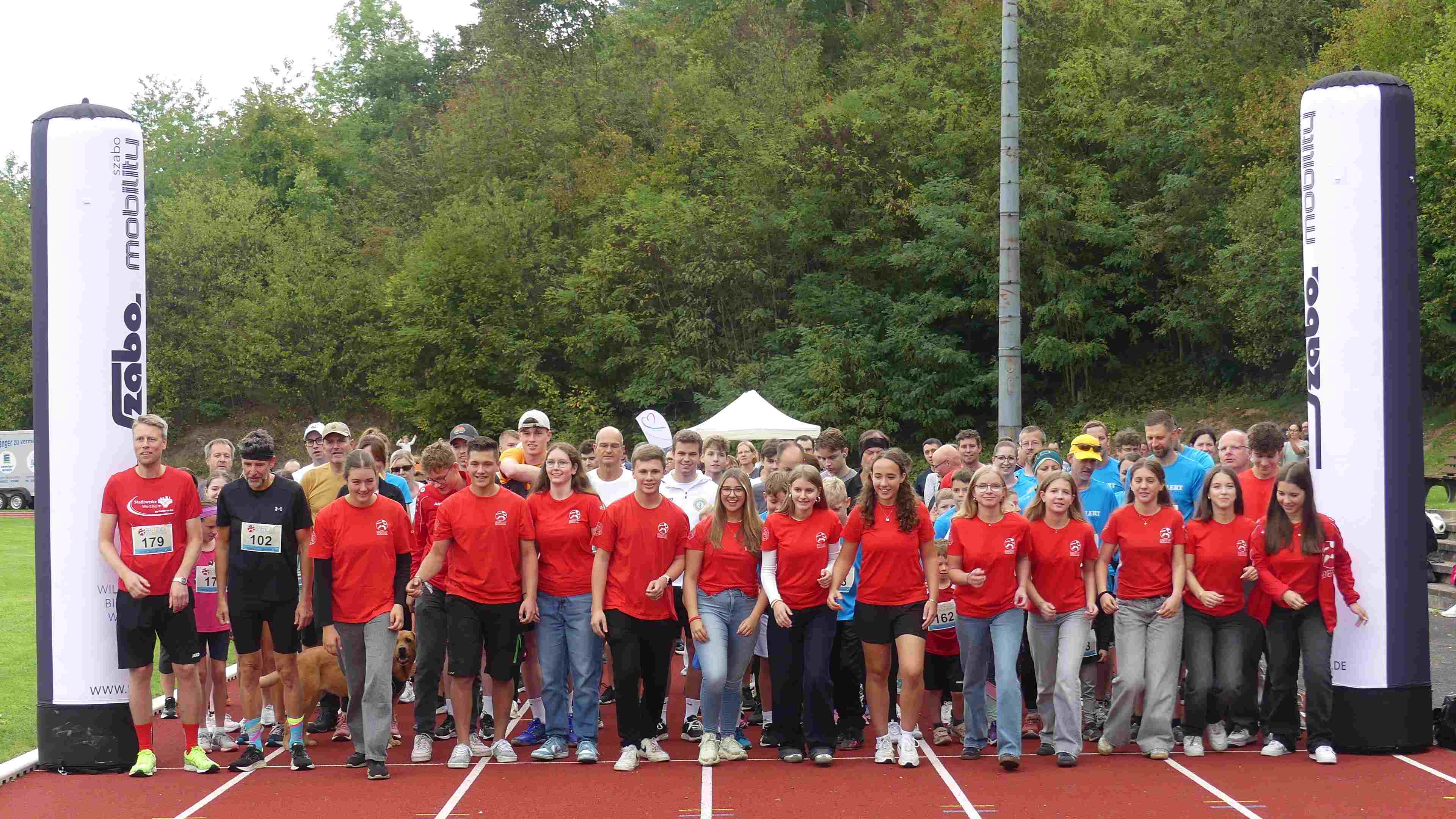 Bild vom 15. Benefizlauf im Jahr 2025. Dies ist das 82. Bild.